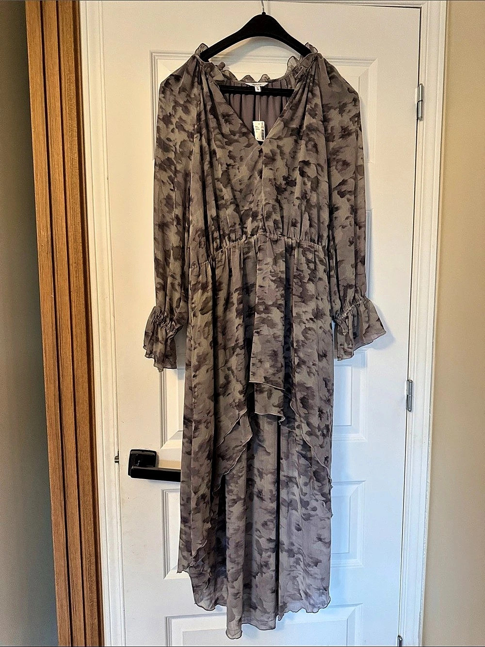 Floral Maxi Dress in Gray Like New